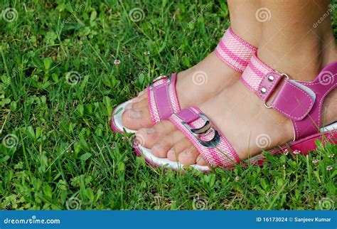 mädchen girl feet stock|Girls Feet Stock Photos and Pictures